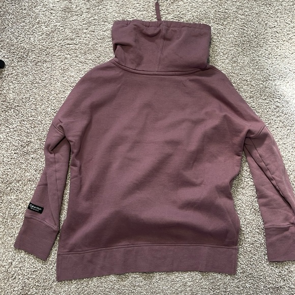Calvin Klein sweatshirt! - Picture 5 of 6